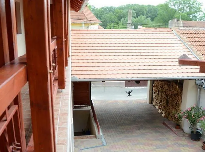 Borudvar Vendeghaz Ii Tokaj